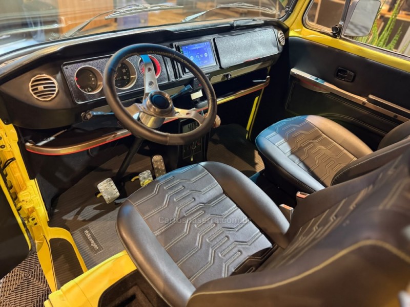 KOMBI 1.6 MI STD 8V GASOLINA 3P MANUAL - 1990 - FARROUPILHA