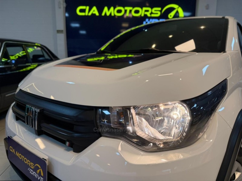 MOBI 1.0 TREKKING 8V FLEX 4P MANUAL - 2023 - SãO LEOPOLDO