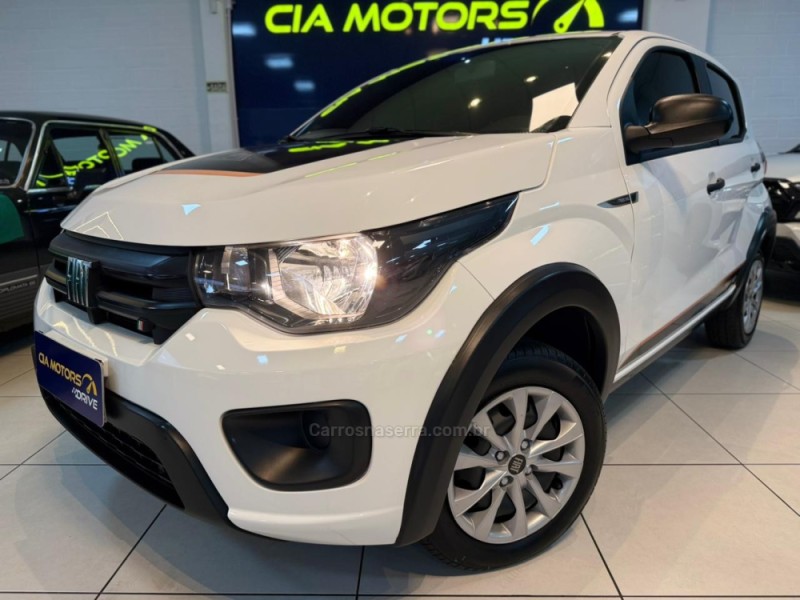 MOBI 1.0 TREKKING 8V FLEX 4P MANUAL - 2023 - SãO LEOPOLDO
