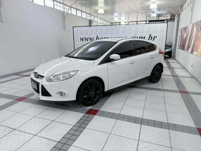 FOCUS 1.6 SE 16V FLEX 4P MANUAL - 2014 - PORTO ALEGRE