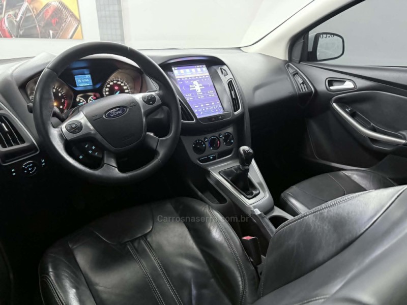 FOCUS 1.6 SE 16V FLEX 4P MANUAL - 2014 - PORTO ALEGRE
