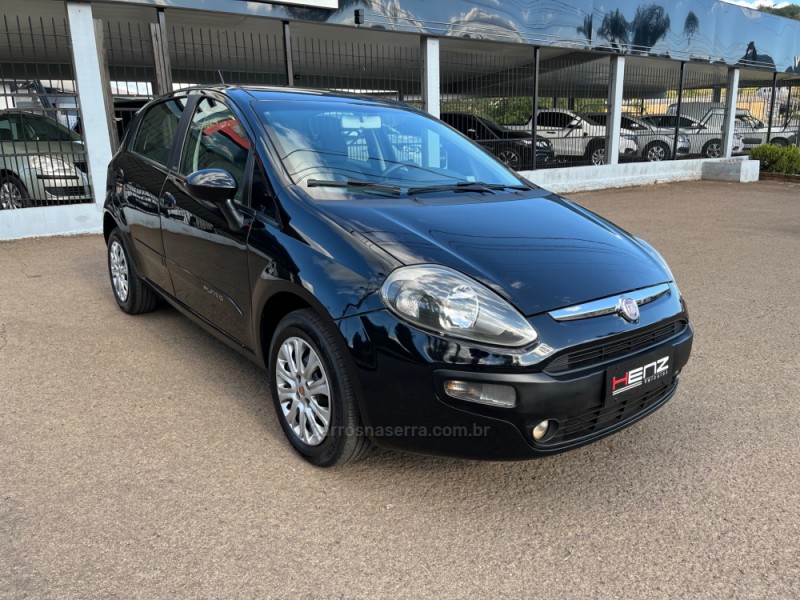 PUNTO 1.4 ATTRACTIVE 8V FLEX 4P MANUAL - 2014 - BOM PRINCíPIO