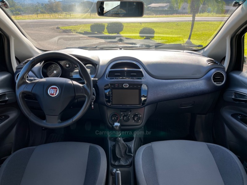 PUNTO 1.4 ATTRACTIVE 8V FLEX 4P MANUAL - 2014 - BOM PRINCíPIO