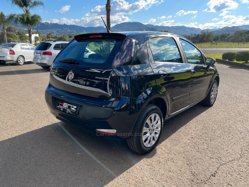 PUNTO 1.4 ATTRACTIVE 8V FLEX 4P MANUAL - 2014 - BOM PRINCíPIO