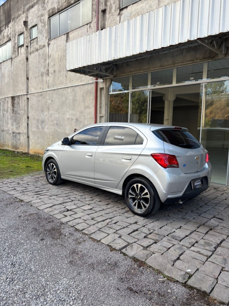 ONIX 1.4 MPFI LTZ 8V FLEX 4P MANUAL - 2017 - SãO MARCOS