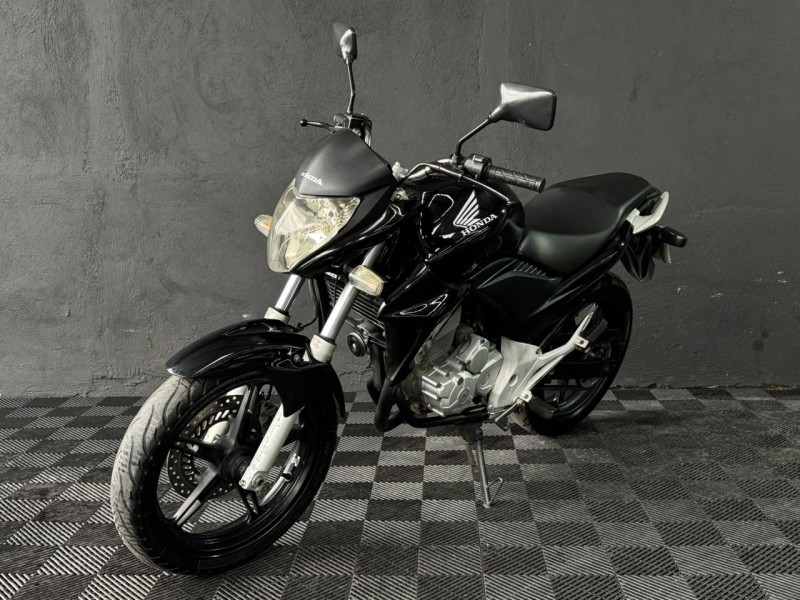 CB 300R ABS - 2014 - CAXIAS DO SUL