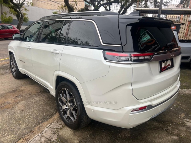 COMMANDER 1.3 OVERLAND T270 16V 4X2 TURBO FLEX 4P AUTOMÁTICO - 2022 - PORTO ALEGRE