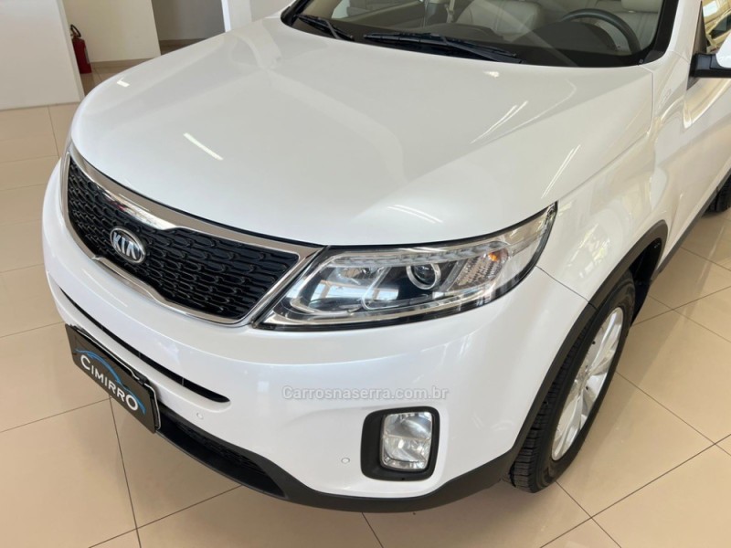 SORENTO 2.4 EX2 4X2 16V GASOLINA 4P AUTOMÁTICO - 2015 - TAQUARA