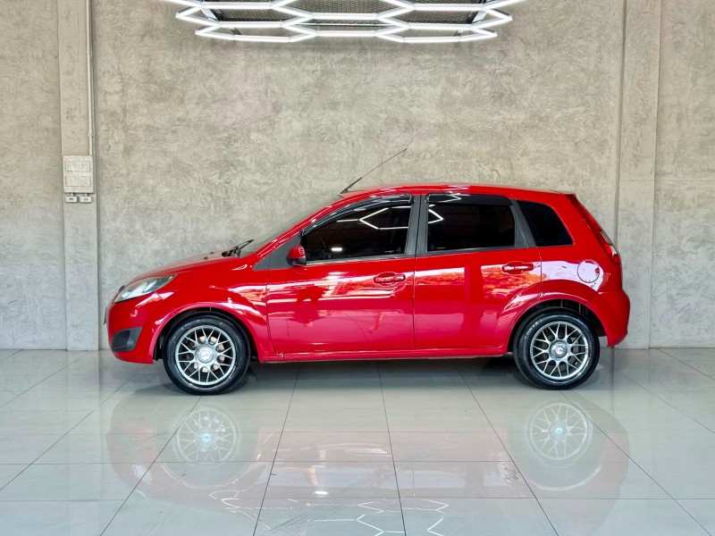 FIESTA 1.6 MPI CLASS HATCH 8V FLEX 4P MANUAL - 2013 - CAXIAS DO SUL