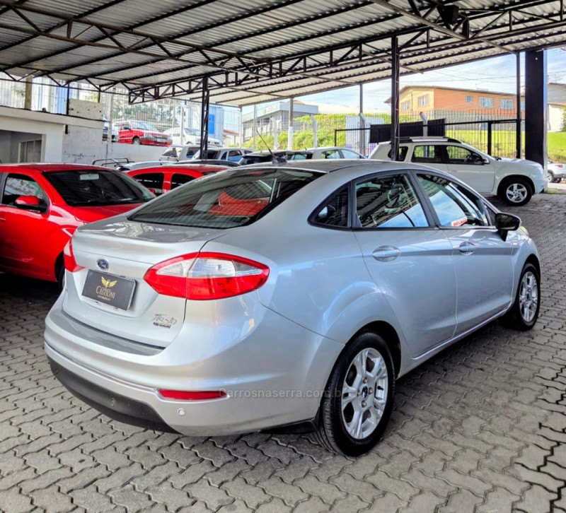 FIESTA 1.6 SE SEDAN 16V FLEX 4P MANUAL - 2016 - CAXIAS DO SUL
