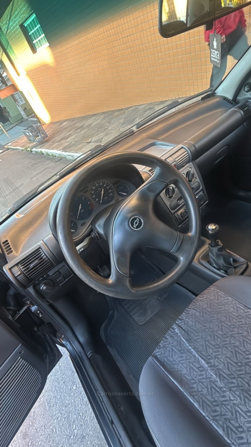 CORSA 1.0 MPFI 8V GASOLINA 4P MANUAL - 2004 - BENTO GONçALVES