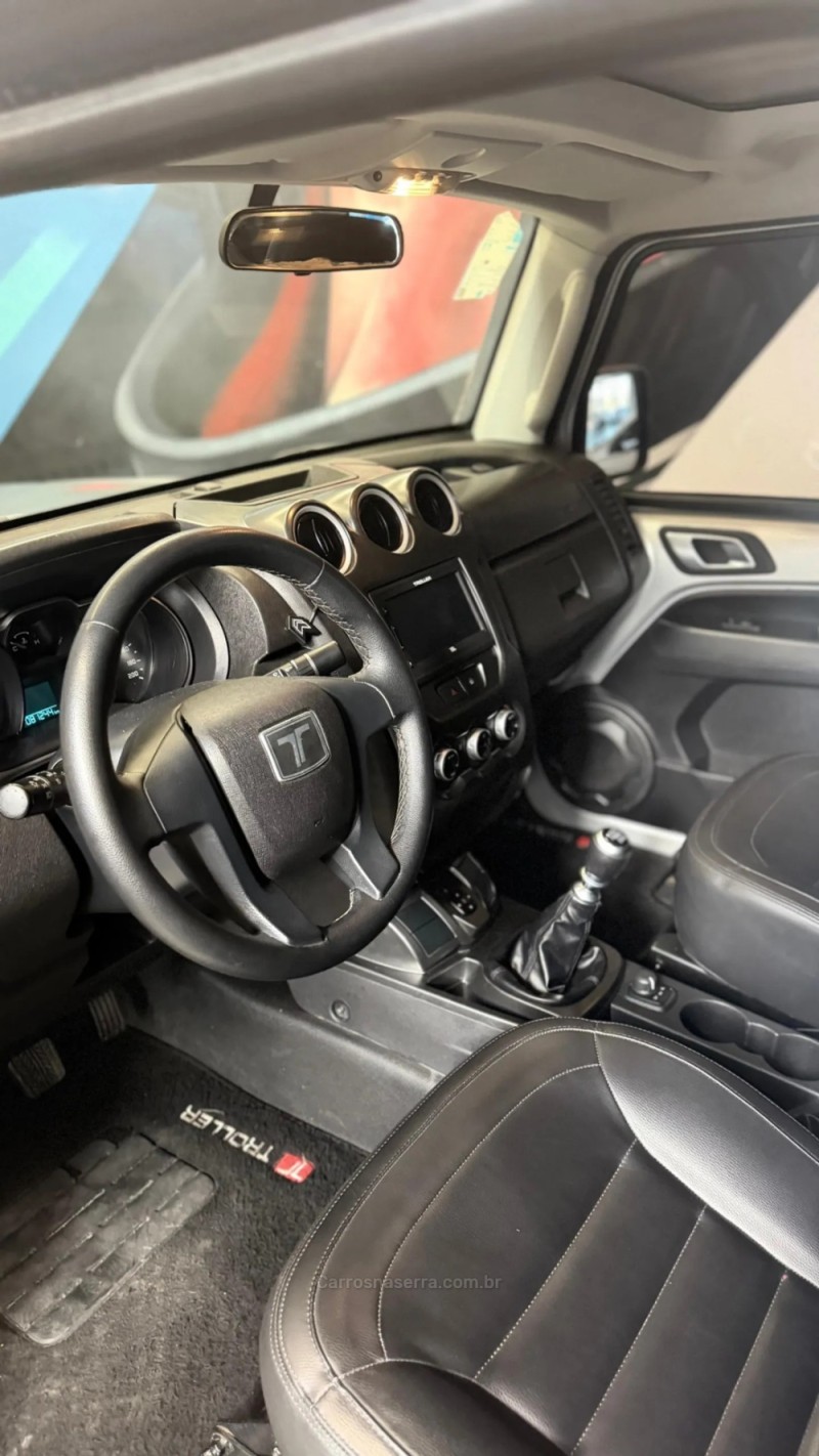 T4 3.2 TX4 TETO RÍGIDO 20V DIESEL 2P MANUAL - 2020 - NOVO HAMBURGO
