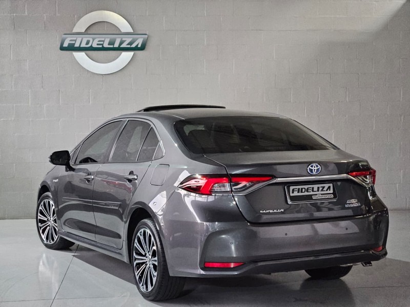 COROLLA 1.8 ALTIS PREMIUM 16V HÍBRIDO 4P AUTOMÁTICO - 2023 - FARROUPILHA