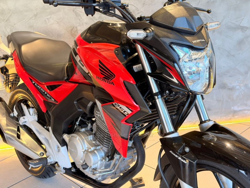 CB 250F TWISTER CBS - 2019 - CAXIAS DO SUL