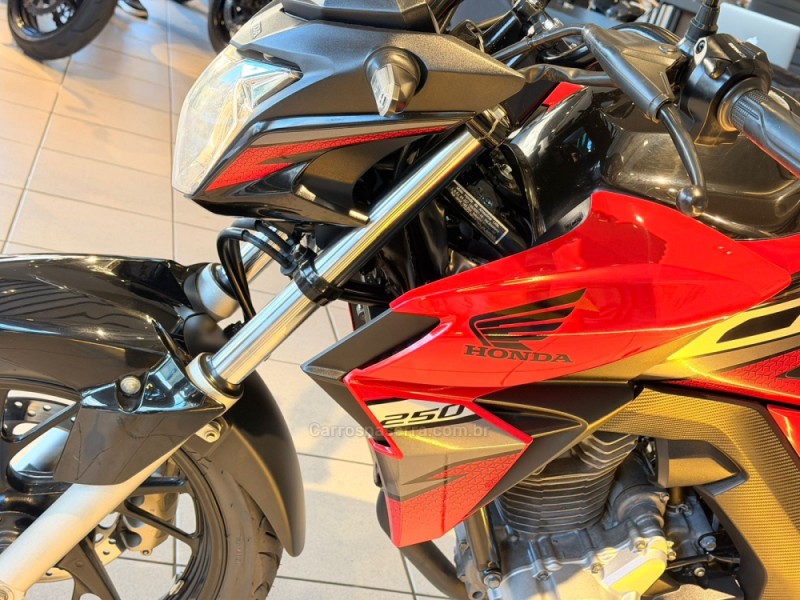 CB 250F TWISTER CBS - 2019 - CAXIAS DO SUL