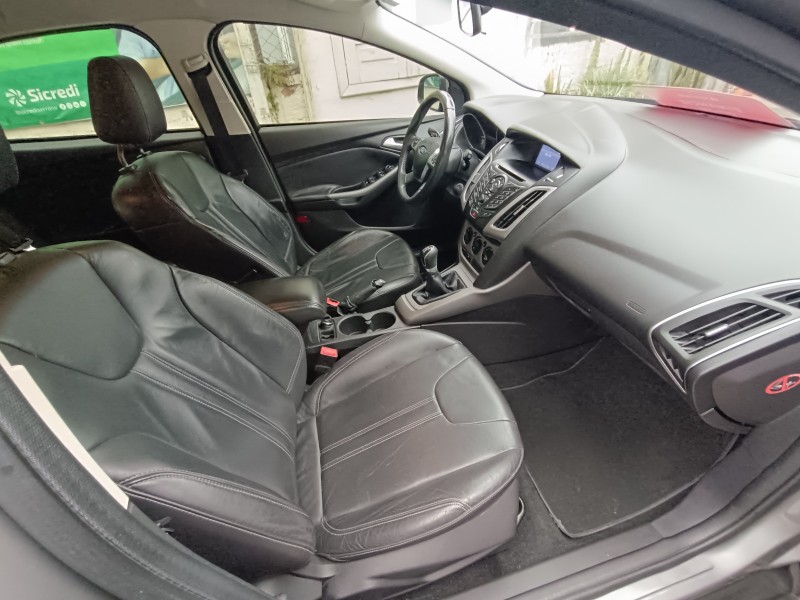 FOCUS 1.6 SE 16V FLEX 4P MANUAL - 2014 - BENTO GONçALVES