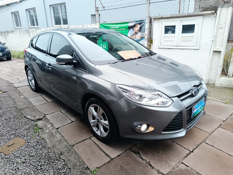 FOCUS 1.6 SE 16V FLEX 4P MANUAL - 2014 - BENTO GONçALVES