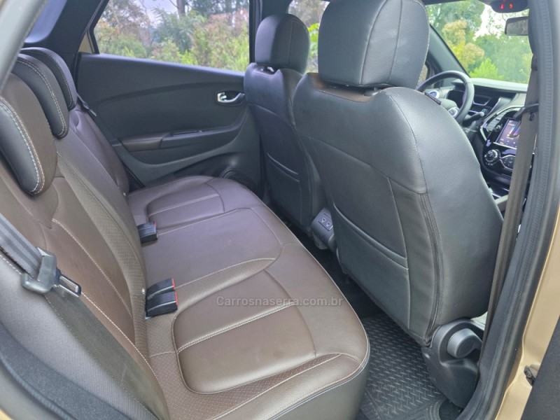 CAPTUR 1.3 ICONIC 16V TURBO FLEX 4P AUTOMÁTICO - 2023 - BENTO GONçALVES