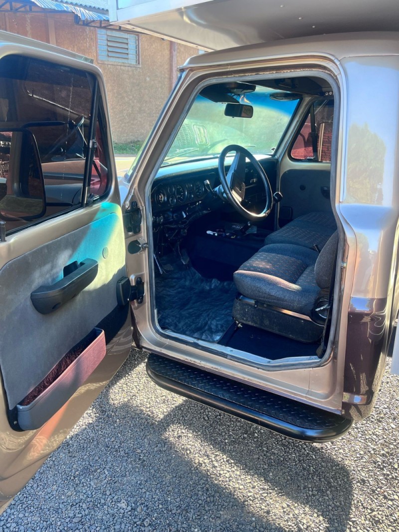 F-1000 DIESEL 2P MANUAL - 1985 - PICADA CAFé