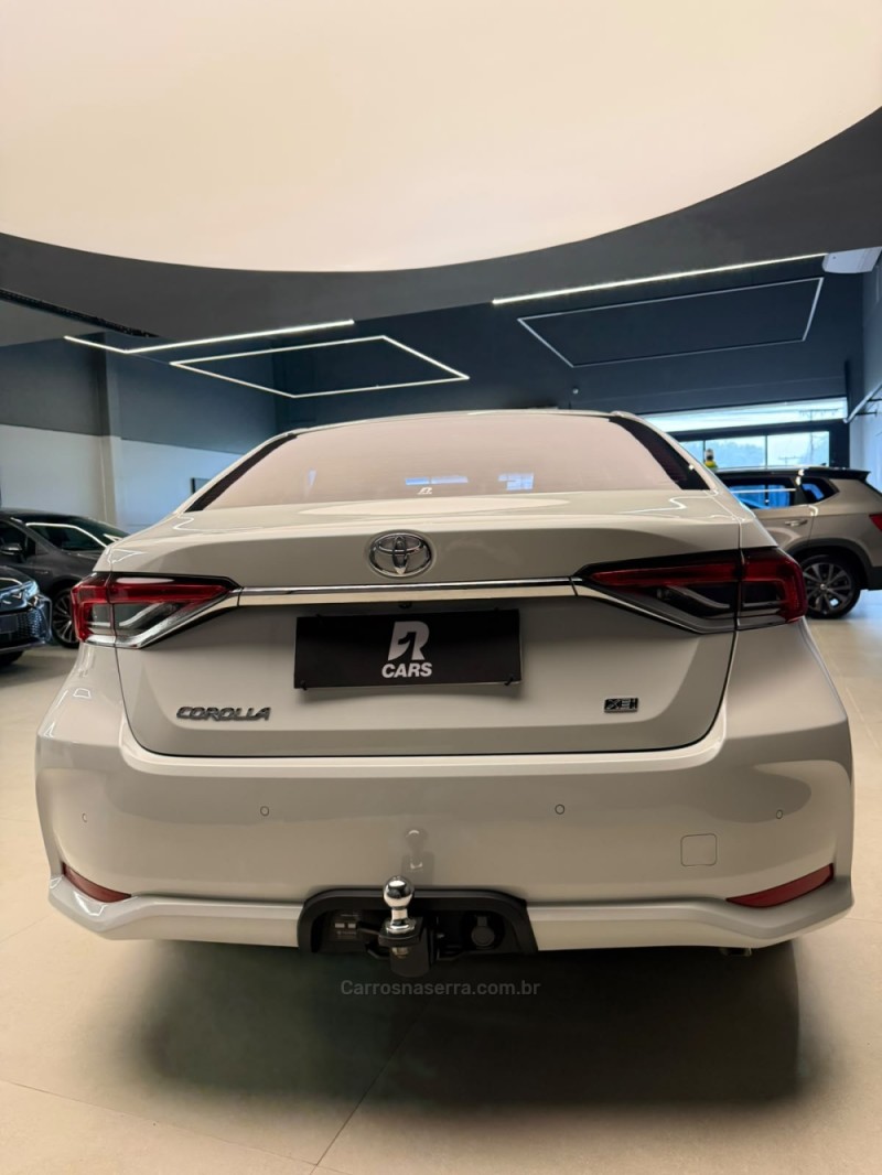 COROLLA 2.0 XEI 16V FLEX 4P AUTOMÁTICO - 2024 - LAJEADO
