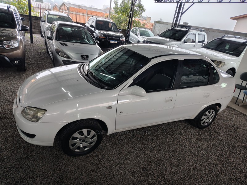 CLASSIC 1.0 VHC LS 8V FLEX 4P MANUAL - 2011 - CAXIAS DO SUL