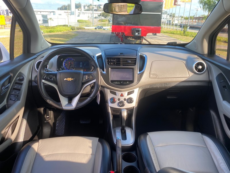 TRACKER 1.8 MPFI LTZ 4X2 16V FLEX 4P AUTOMÁTICO - 2015 - CARLOS BARBOSA