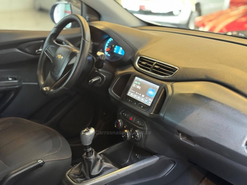 ONIX 1.4 MPFI LT 8V FLEX 4P MANUAL - 2015 - ESTâNCIA VELHA