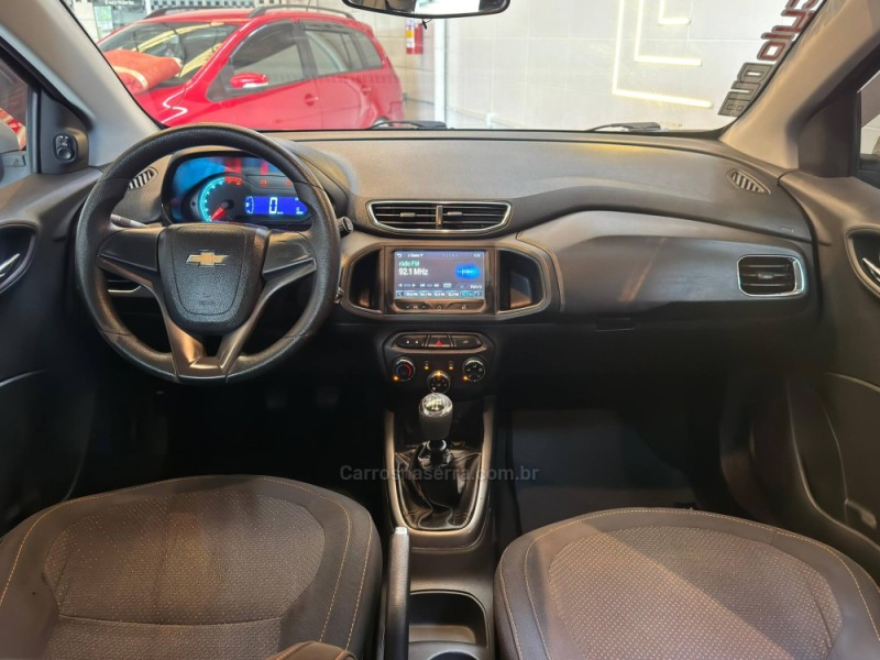 ONIX 1.4 MPFI LT 8V FLEX 4P MANUAL - 2015 - ESTâNCIA VELHA