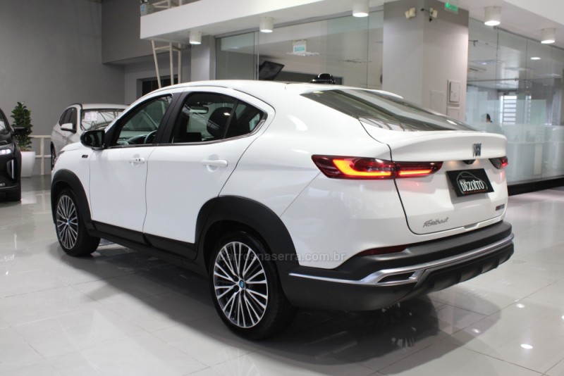 FASTBACK 1.3 LIMITED EDITION 270 TURBO FLEX 4P AUTOMÁTICO - 2025 - CAXIAS DO SUL
