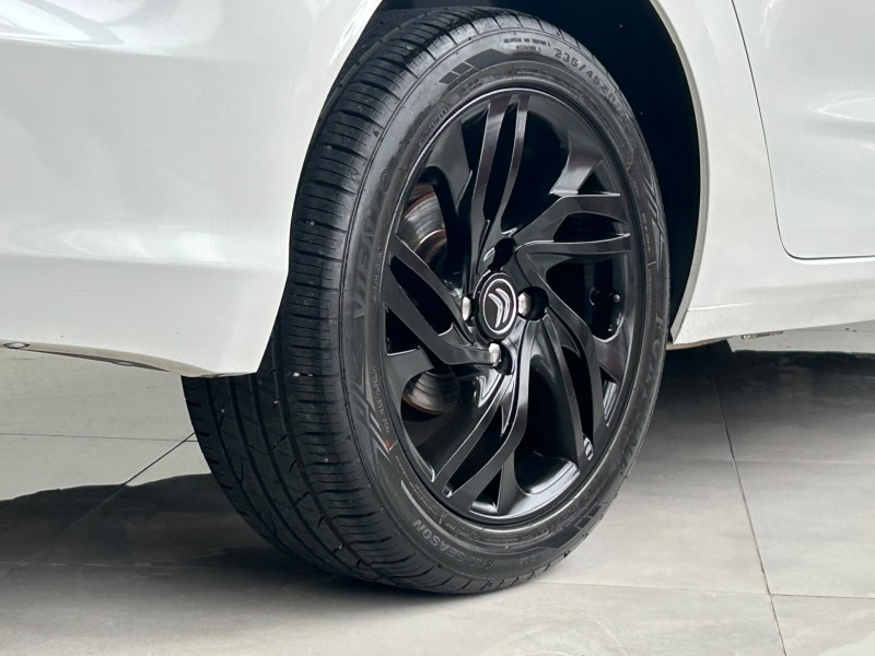 C4 LOUNGE 1.6 EXCLUSIVE 16V TURBO FLEX 4P AUTOMÁTICO - 2015 - CAXIAS DO SUL