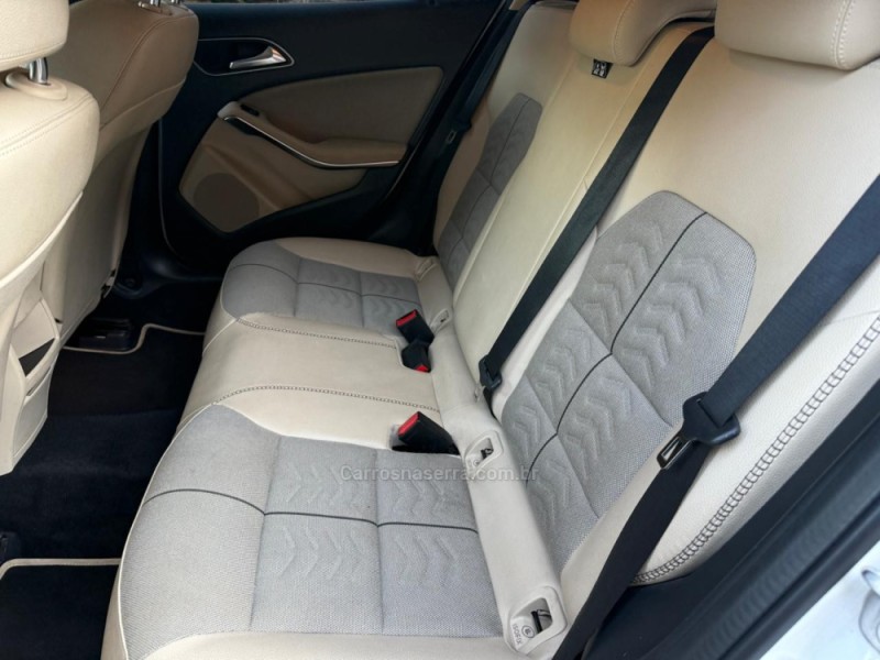 GLA 200 1.6 CGI STYLE 16V TURBO GASOLINA 4P AUTOMÁTICO - 2019 - IVOTI