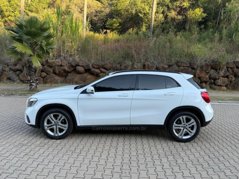 GLA 200 1.6 CGI STYLE 16V TURBO GASOLINA 4P AUTOMÁTICO - 2019 - IVOTI