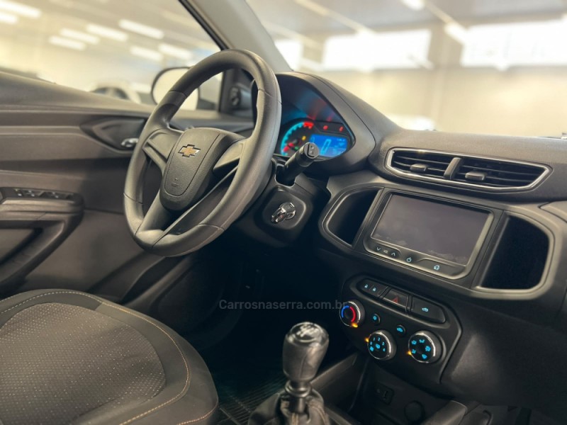ONIX 1.4 MPFI LTZ 8V FLEX 4P MANUAL - 2015 - BENTO GONçALVES