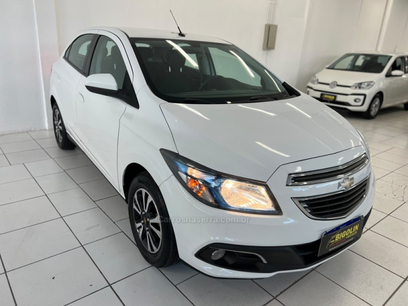 ONIX 1.4 MPFI LTZ 8V FLEX 4P MANUAL - 2015 - BENTO GONçALVES