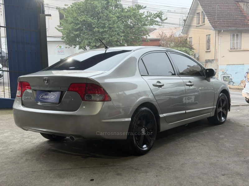 CIVIC 1.8 LXS 16V GASOLINA 4P AUTOMÁTICO - 2007 - CAXIAS DO SUL