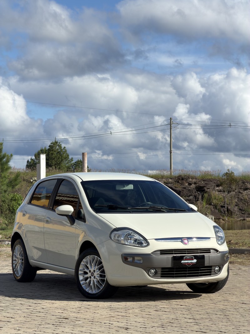 PUNTO 1.6 ESSENCE 16V FLEX 4P MANUAL - 2014 - ANTôNIO PRADO