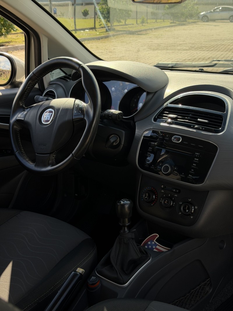 PUNTO 1.6 ESSENCE 16V FLEX 4P MANUAL - 2014 - ANTôNIO PRADO