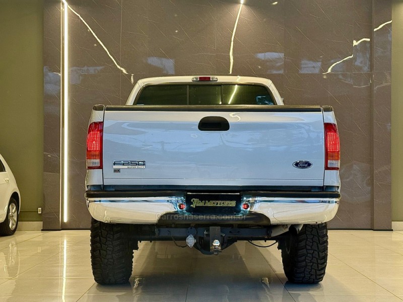 F-250 3.9 XLT MAX POWER 4X2 CD DIESEL 4P MANUAL - 2009 - CAXIAS DO SUL