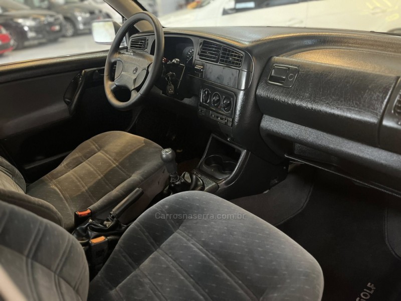 GOLF 2.0 MI 8V FLEX 4P MANUAL - 1997 - ESTâNCIA VELHA