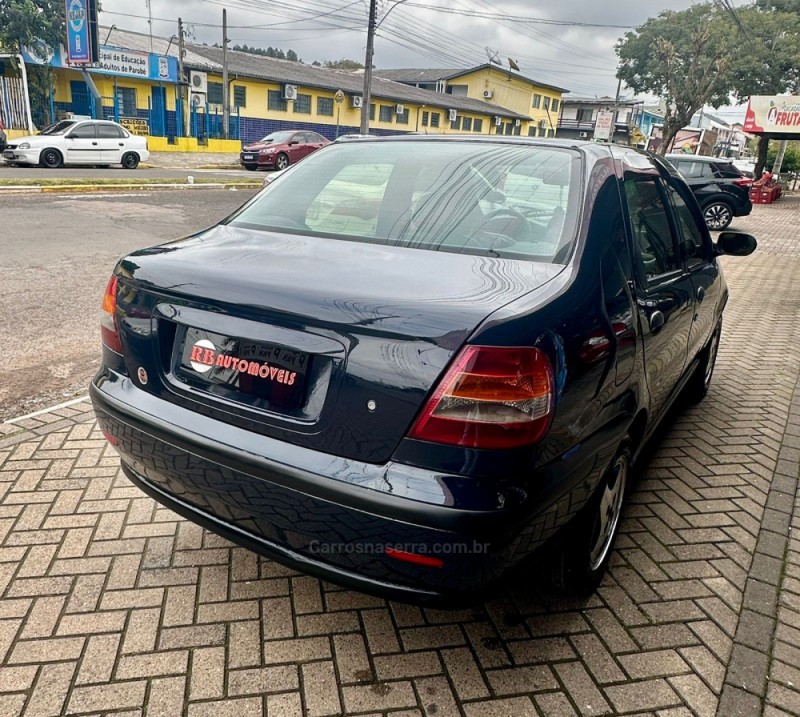 SIENA 1.0 MPI FIRE 8V FLEX 4P MANUAL - 2004 - PAROBé