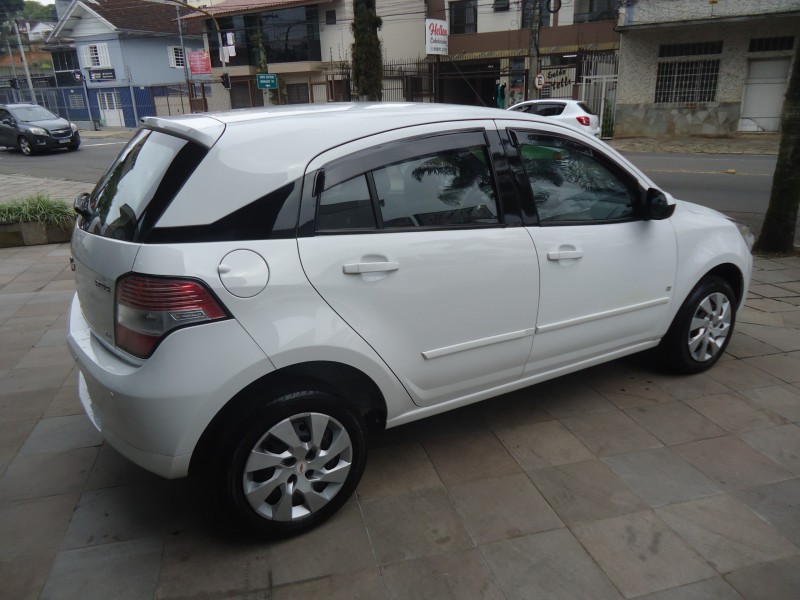 AGILE 1.4 MPFI LT 8V FLEX 4P MANUAL - 2011 - CAXIAS DO SUL