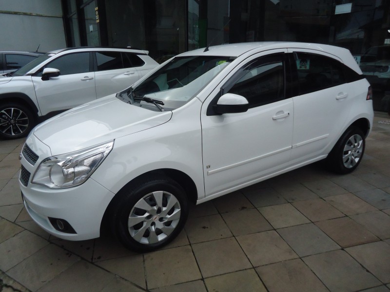 AGILE 1.4 MPFI LT 8V FLEX 4P MANUAL