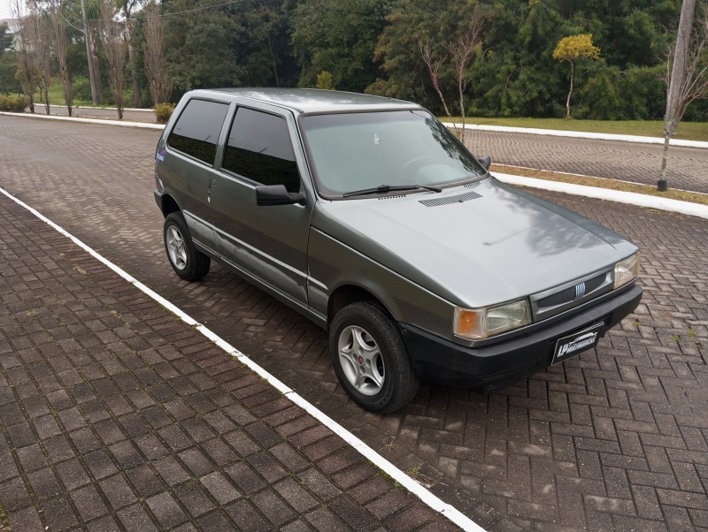 UNO 1.0 IE MILLE SX 8V YOUNG GASOLINA 2P MANUAL - 1998 - CAXIAS DO SUL