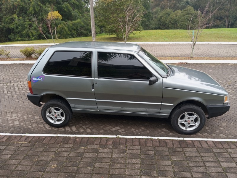 UNO 1.0 IE MILLE SX 8V YOUNG GASOLINA 2P MANUAL - 1998 - CAXIAS DO SUL