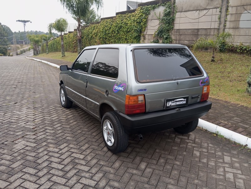 UNO 1.0 IE MILLE SX 8V YOUNG GASOLINA 2P MANUAL - 1998 - CAXIAS DO SUL