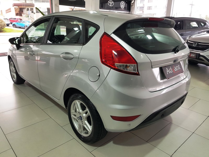 FIESTA 1.6 SEL HATCH 16V FLEX 4P AUTOMÁTICO - 2018 - CAXIAS DO SUL