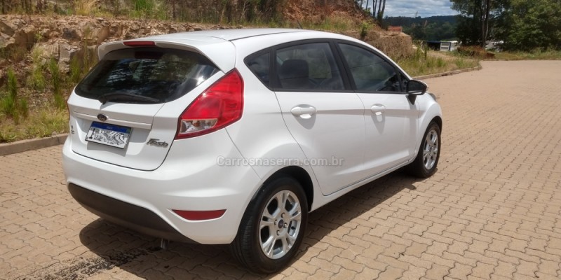 FIESTA 1.6 SEL HATCH 16V FLEX 4P MANUAL - 2017 - SãO MARCOS