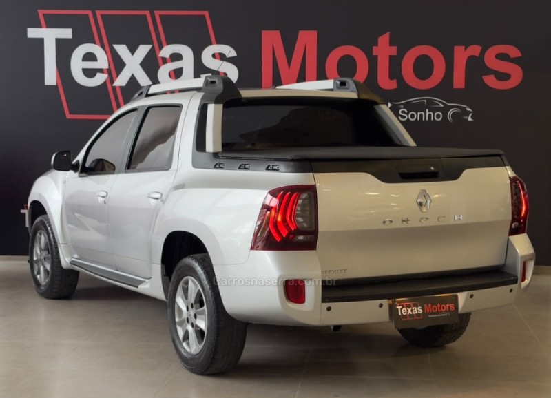 DUSTER OROCH 1.6 16V FLEX DYNAMIQUE 4P MANUAL - 2018 - NOVO HAMBURGO