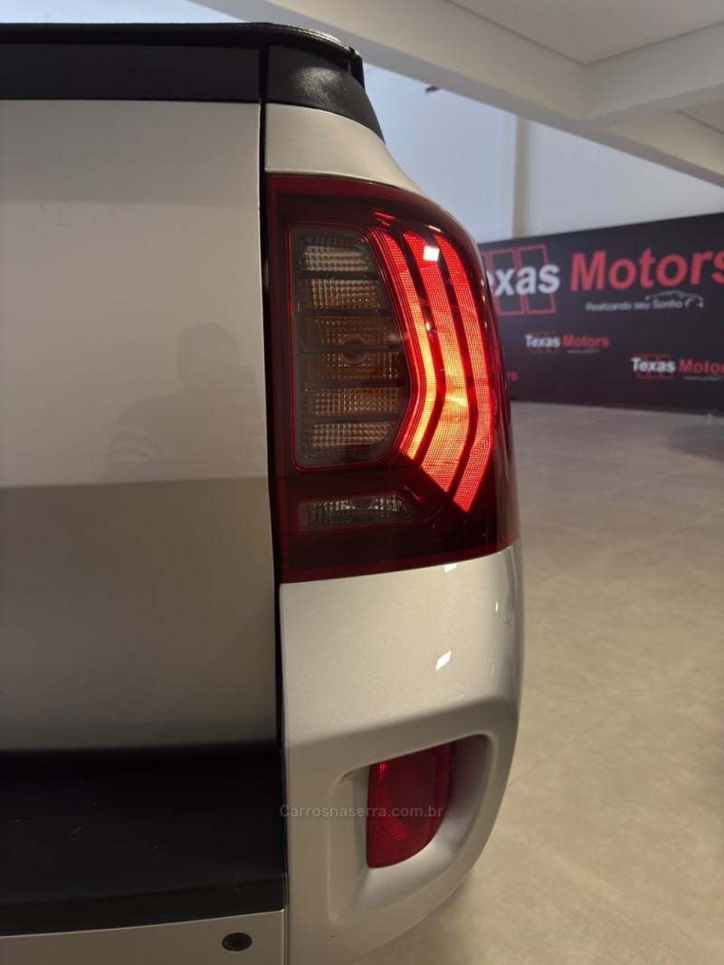 DUSTER OROCH 1.6 16V FLEX DYNAMIQUE 4P MANUAL - 2018 - NOVO HAMBURGO