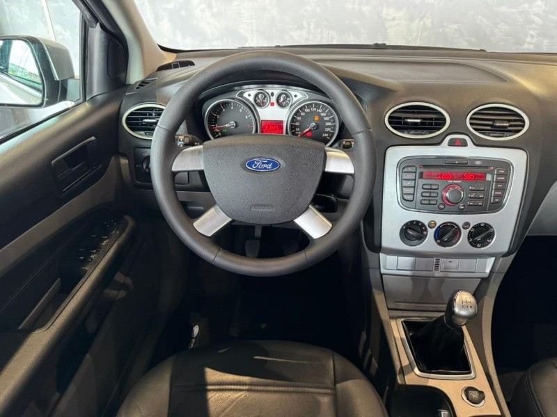 FOCUS 1.6 GL SEDAN 8V FLEX 4P MANUAL - 2013 - CAXIAS DO SUL